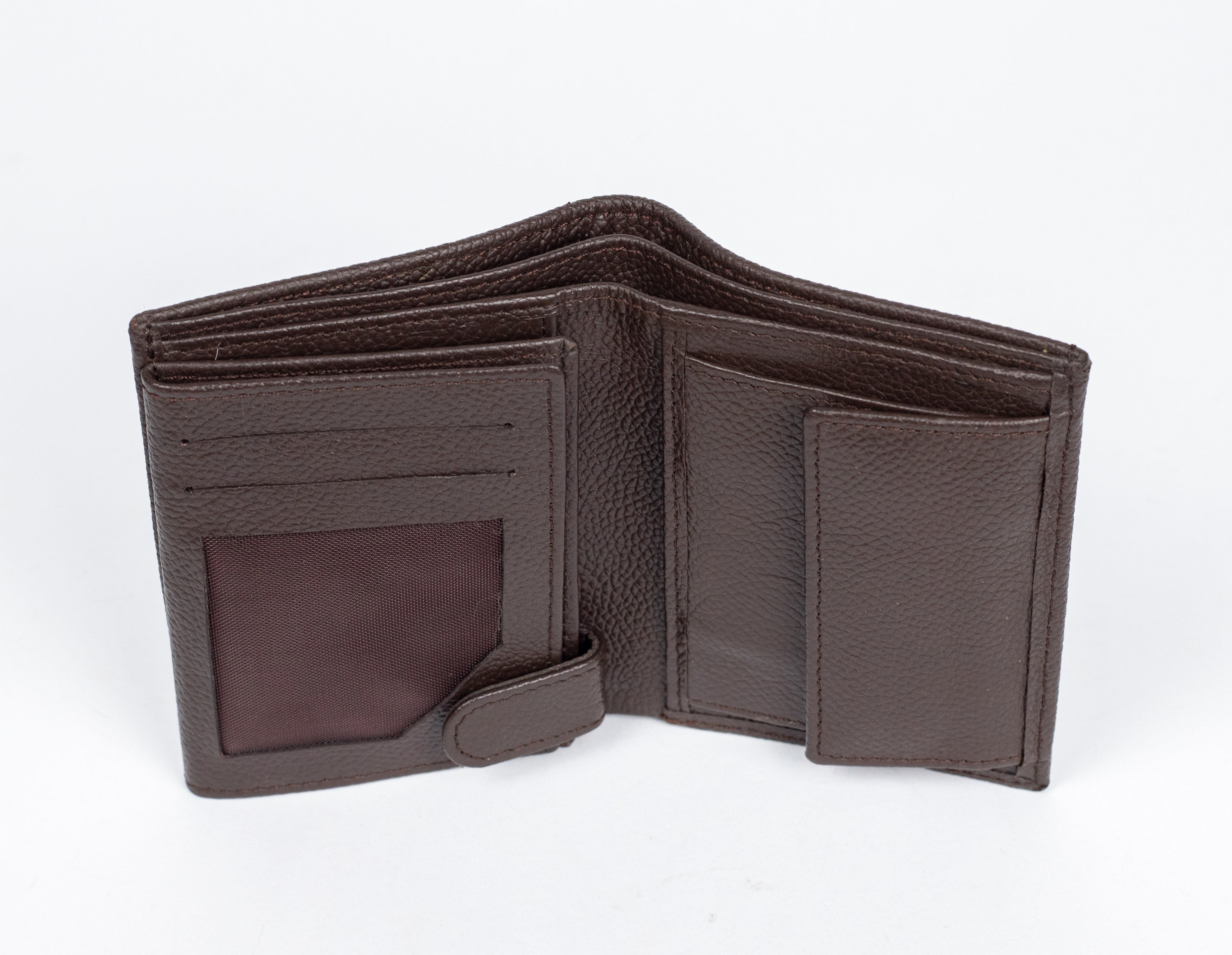 Carry-All Wallet – Men’s Brown Leather Edition